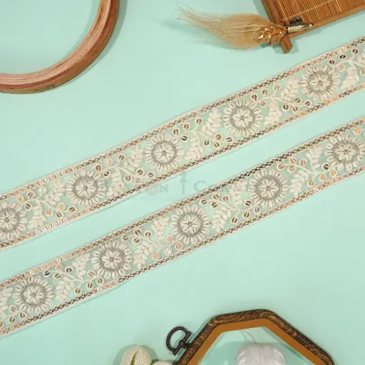 [EML467/3385 OFF WHT GOLD] Embroidery Thread, Metallic Yarn, Sequence, Net Lace