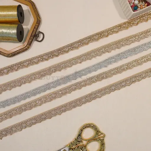 Fancy Metallic Yarn, Sequence Lace