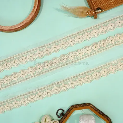 [EML478/3365 OFF WHT GOLD] Embroidery Thread, Sequence, Scallop Net lace