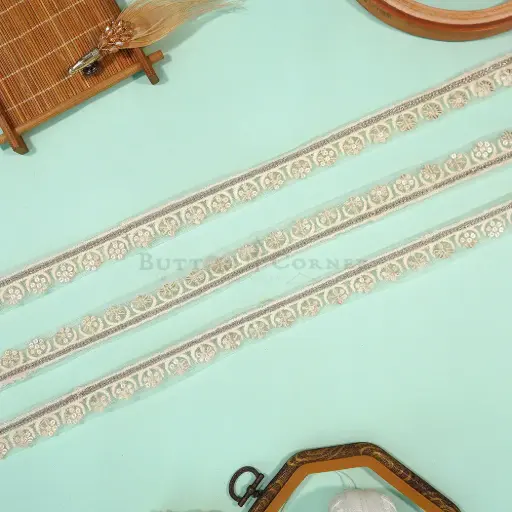 [EML482/3124 OFF WHT GOLD] Embroidery Thread, Metallic Yarn, Sequence, Net Lace