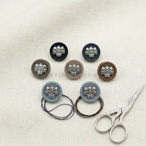 Nontoxic White Mute Plated Coat of Arms Shield Metal Button in Two Parts