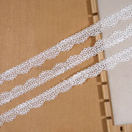 [NL246/3710 WHITE] One Side Border Net Scallop Lace