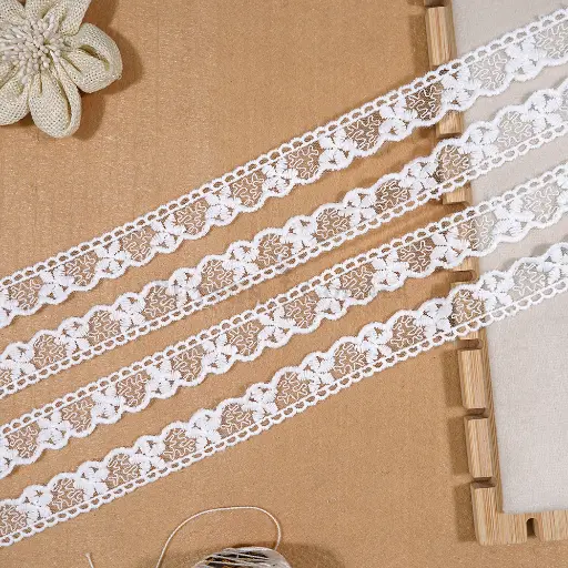 [NL251/8538 WHITE] One Side Border Net Lace