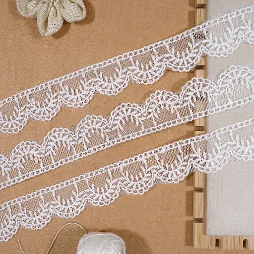 [NL252/4093 WHITE] One Side Border Net Scallop Lace