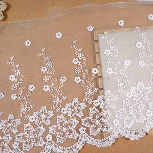 [NL258/34200 WHITE] One Side Border Floral Net Lace