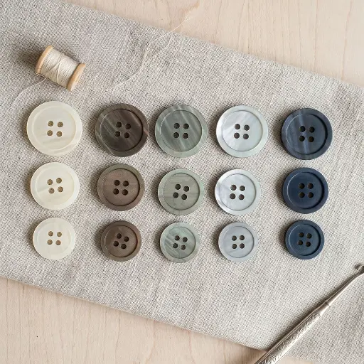 Pearlescent Look Smooth Surface Polyester Suiting Button