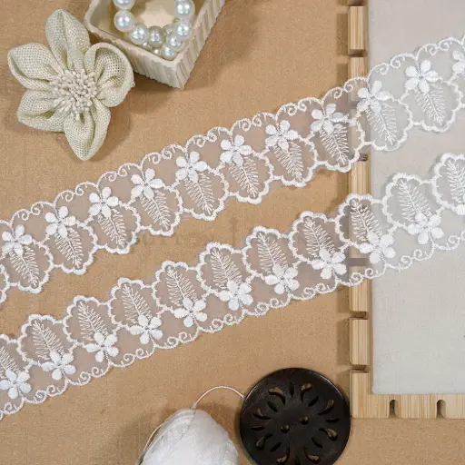 [IF120 WHITE] One Side Border Net Lace
