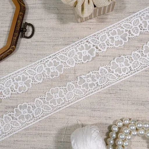 [YX0036 WHITE] One Side Border Organza Lace