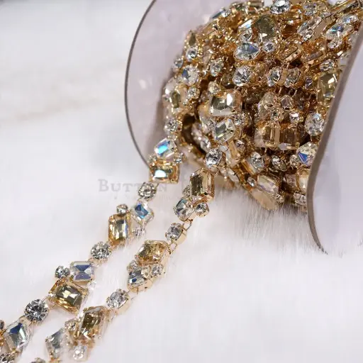 [H209 GSHA] Gld Base Emerald-Cut Crystal Prong Cluster Fancy Chain