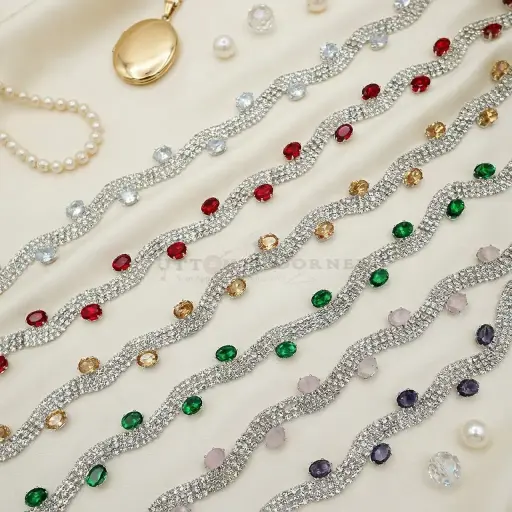 Triple Row Rhinestone Wavy Shape Oval Accent Chain