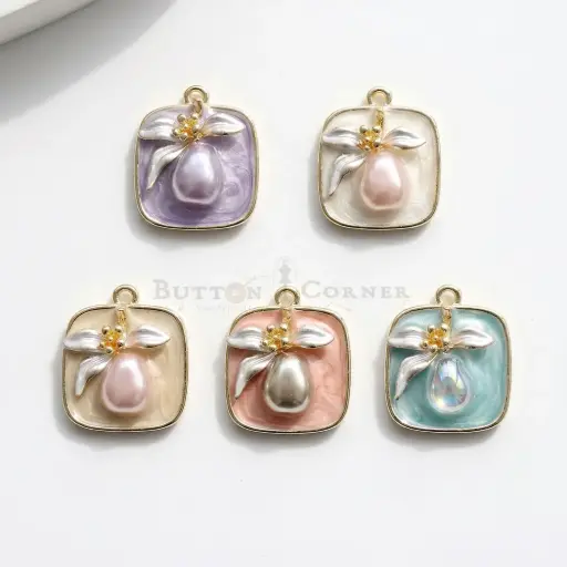 Baroque Pearl Leaf Filigree Style Hanging