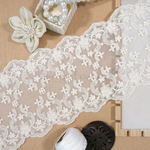 [NL261 OFF WHITE] Double-Side Border Embroidery Net Lace
