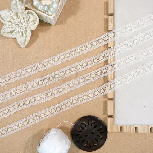 [NL262 OFF WHITE] One Side Border Laycra Net Lace