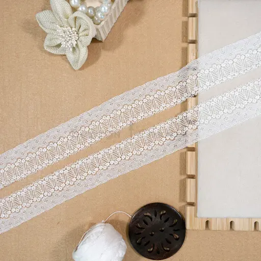 [NL263 OFF WHITE] One Side Border Laycra Net Lace