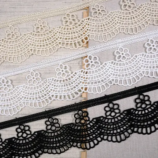 One Side Border Shuttle Lace