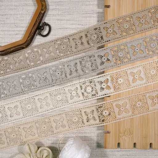Double Side Border Shuttle Lace