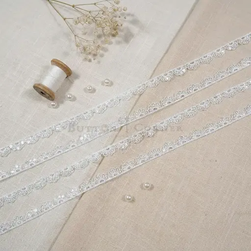 [SHTL409 WHITE] One Side Border Sequence Shuttle Lace