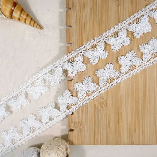 [10036-4 WHITE] Butterfly Hanging Shuttle Lace For Clothes Decoration