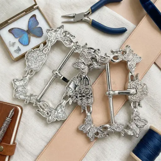 [99757 NONTOXIC WHT] Vintage Style Ornate Design Belt Buckle With Prong