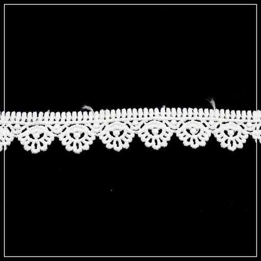 One Side Border Shuttle Lace