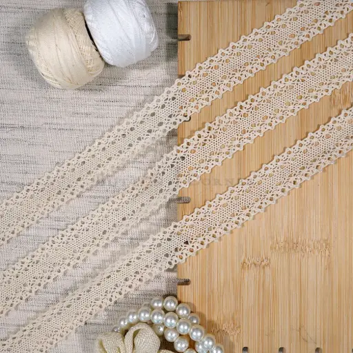 [CRL386 OFF WHITE] Double-Side Border Crochet Lace