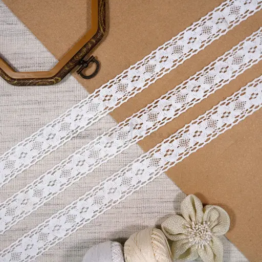 [CRL402 WHITE] Double-Sided Border Floral Pattern Crochet Lace