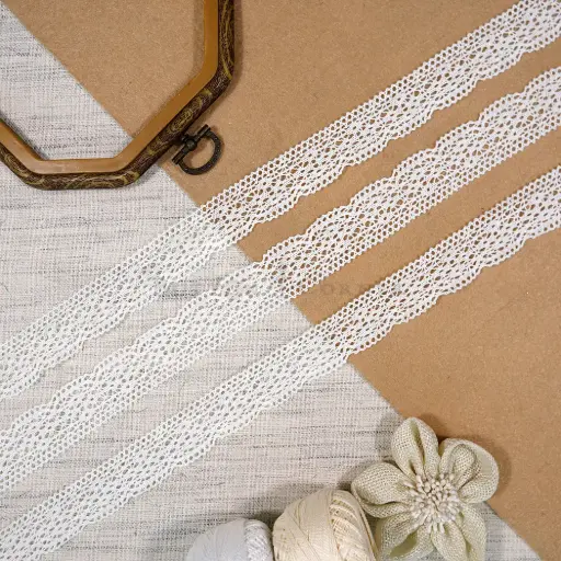 [CRL424 WHITE] One Side Border Crochet Lace