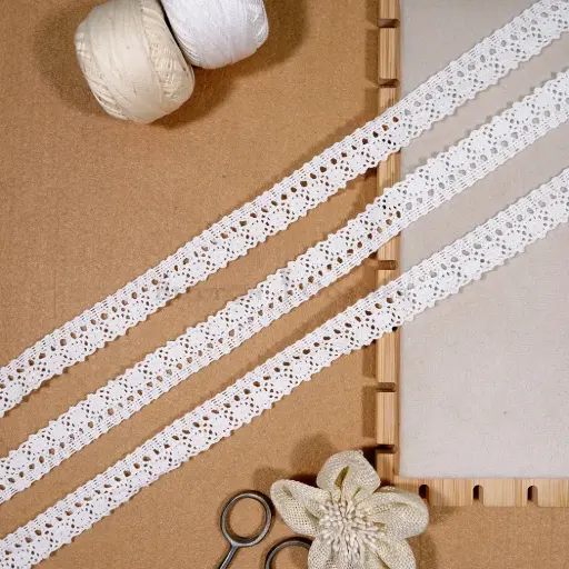 [CRL425 WHITE] One Side Border Crochet Lace