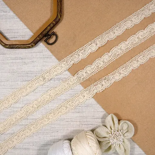 [CRL409 OFF WHITE] One Side Border Crochet Lace