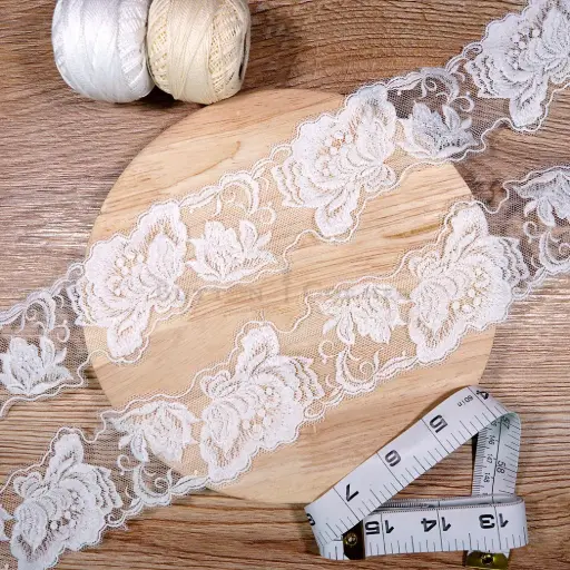 [HD242 WHITE] Classic Corder Floral Pattern Embroidery Net Lace