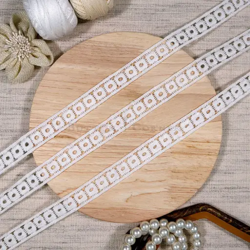 [18212 WHITE] Double Side Border Shuttle Lace