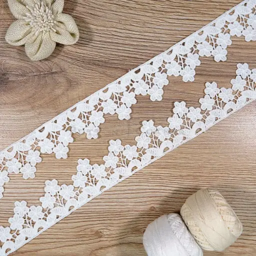 [ALN504 WHITE] One Side Border Floral Pattern Shuttle Lace