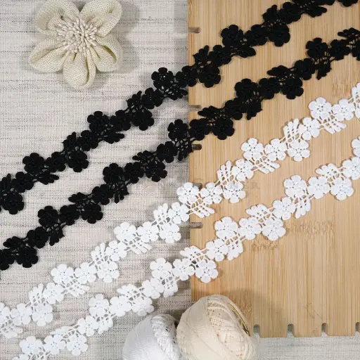 Leaves & Flower Design Shuttle Lace