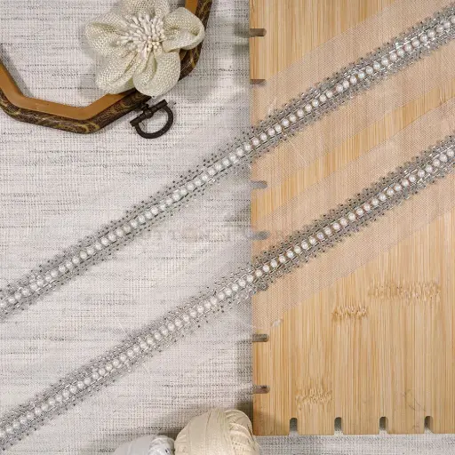 [PL-012 WHITE SILVER] Pearl Pattern with Glass Beads Embellishment Fancy Lace