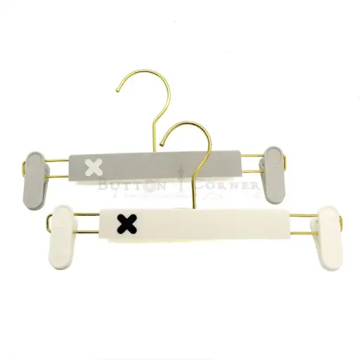 Adjustable Clip Plastic Bottom Hanger
