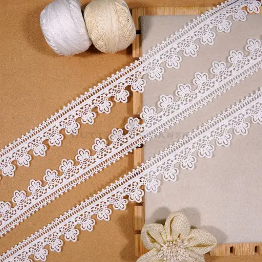 [A5018 WHITE] Floral Scallop Edge Side Border Shuttle Lace