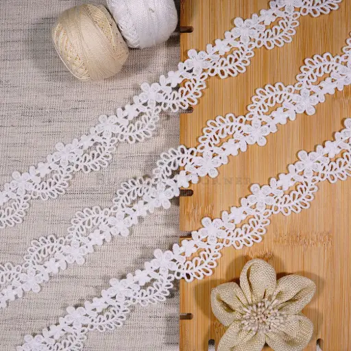 [H3610 WHITE] Floral Scallop Pattern Shuttle Lace