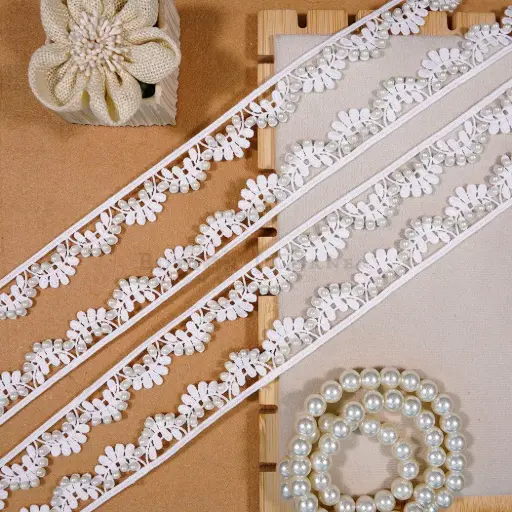[30708-2 WHITE PEARL] Decorative Leaf Pattern Shuttle Lace with Pearl
