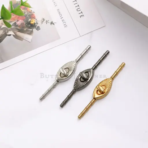 Tapred Eye-Shape Metallic Toggle Button