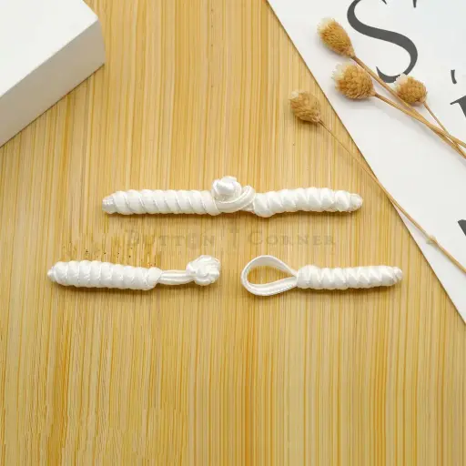 [HMB111 WHITE] Twisted Cord and Loop Design Chinese Knot Frog Closure Button