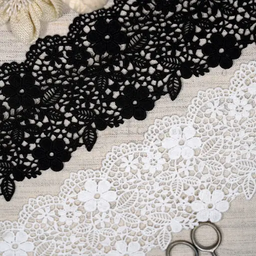 Geometric Floral & Leaf Design Shuttle Lace
