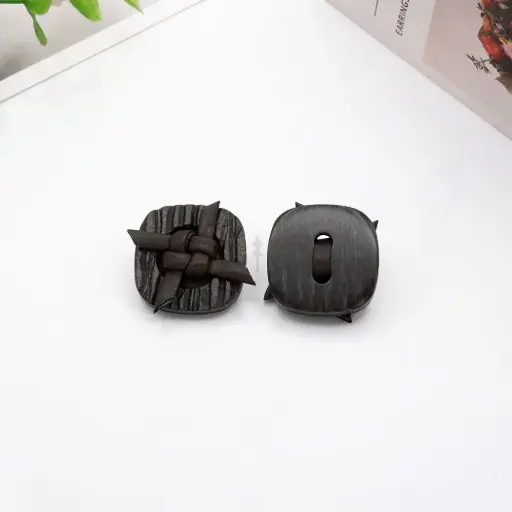 [SG-14 DARK BROWN] Square Shape Solid Wooden Lining Texture Button with Leather Knot 