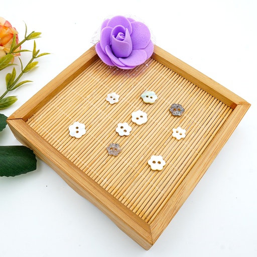 Agoya Japan Flower Shape 2 Hole Shell Button