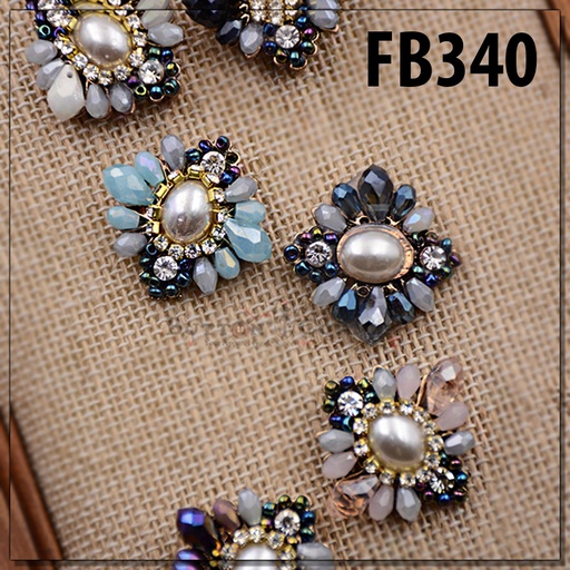 Fancy Button With Pearl & Small Beads