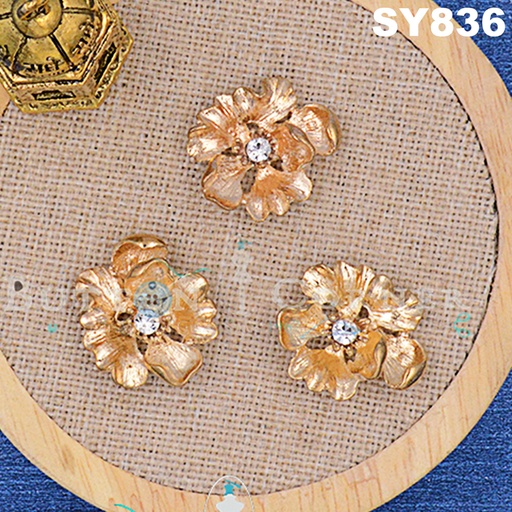 [SY836 GOLD] Stone In Flower Fancy Button
