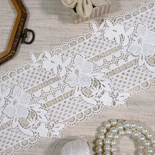 [ALN325 WHITE] Double Side Border Shuttle Lace