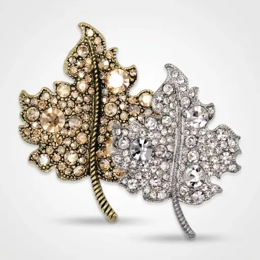 Maple🍁Leaf with Diamonds Brooch