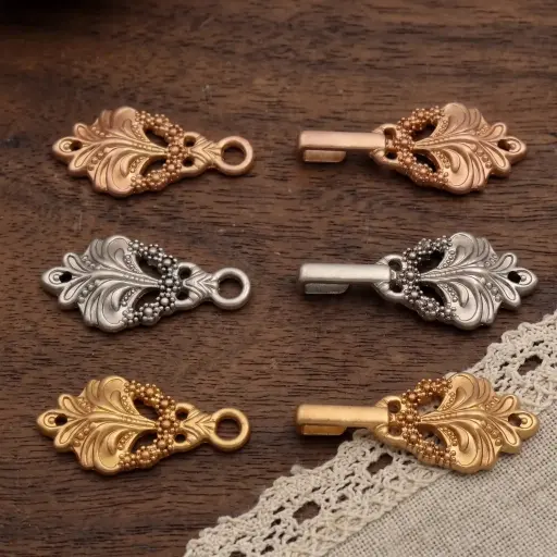 2 Part Flower-Shape Metal Hook