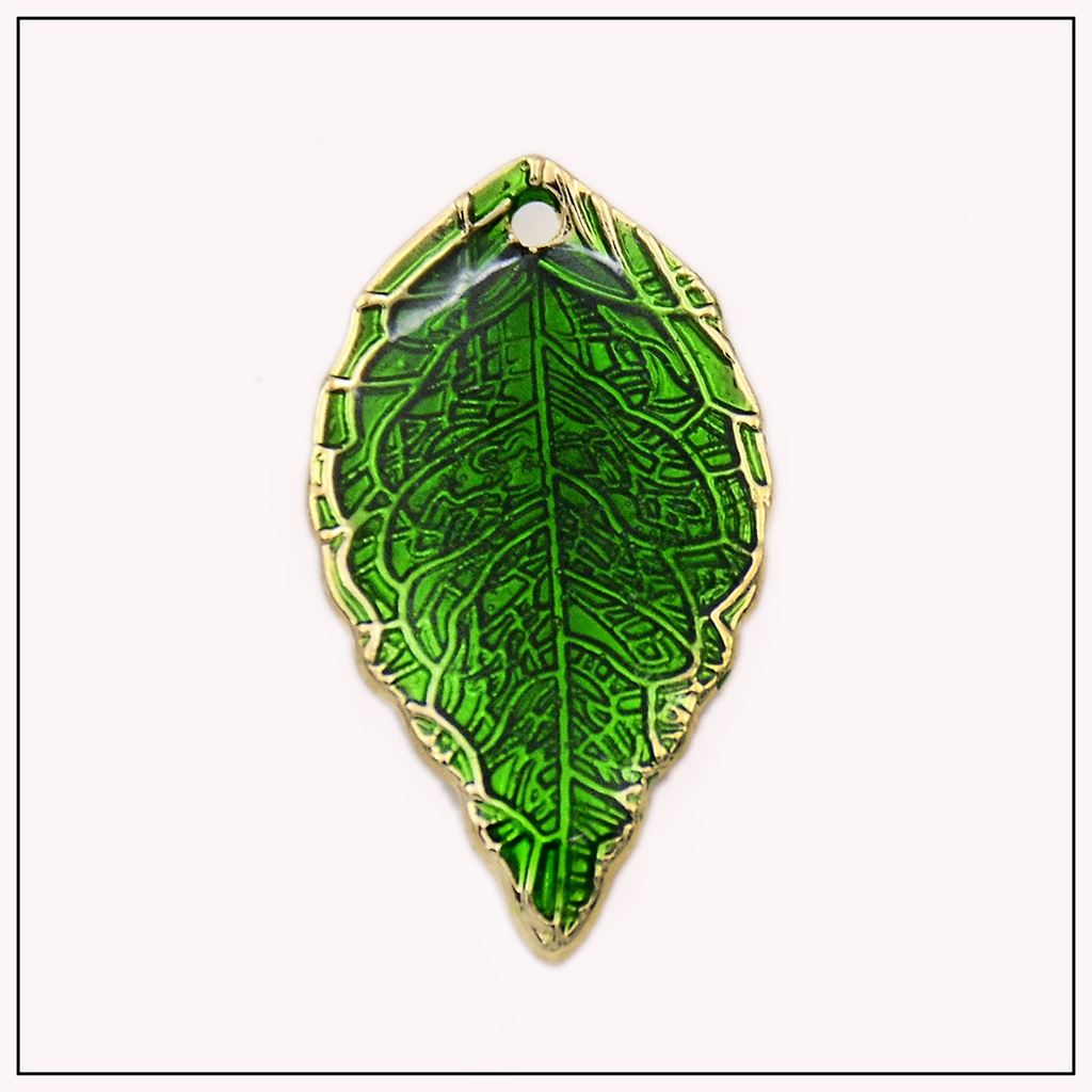 Betal Leaf Metal Hanging Button