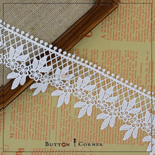 One Side Border Shuttle Lace